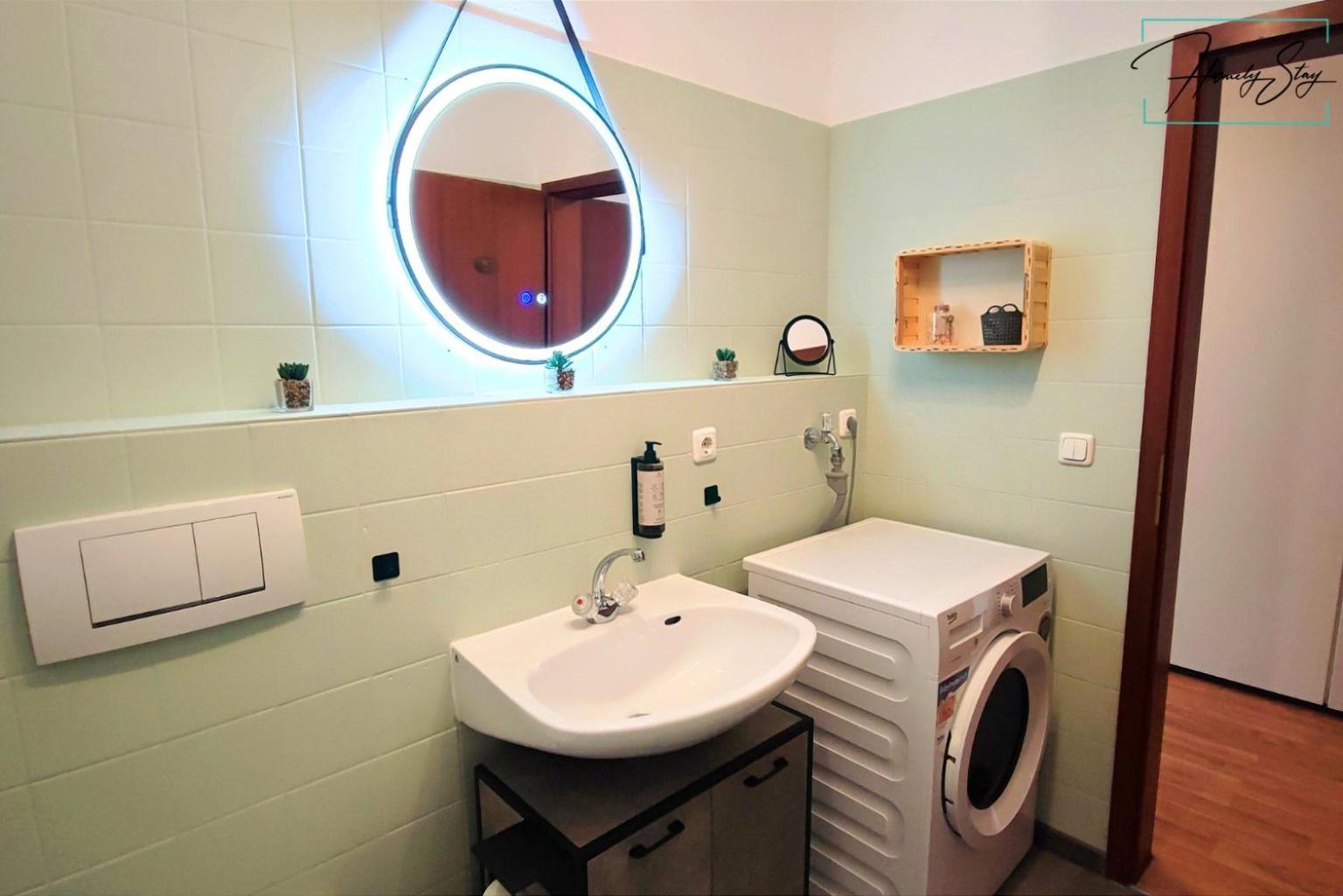 Homely Stay Serenity Greens - Stylisch Studio-Apartment With Kitchen - 10 Min To Central Station, Pet Friendly München Eksteriør billede