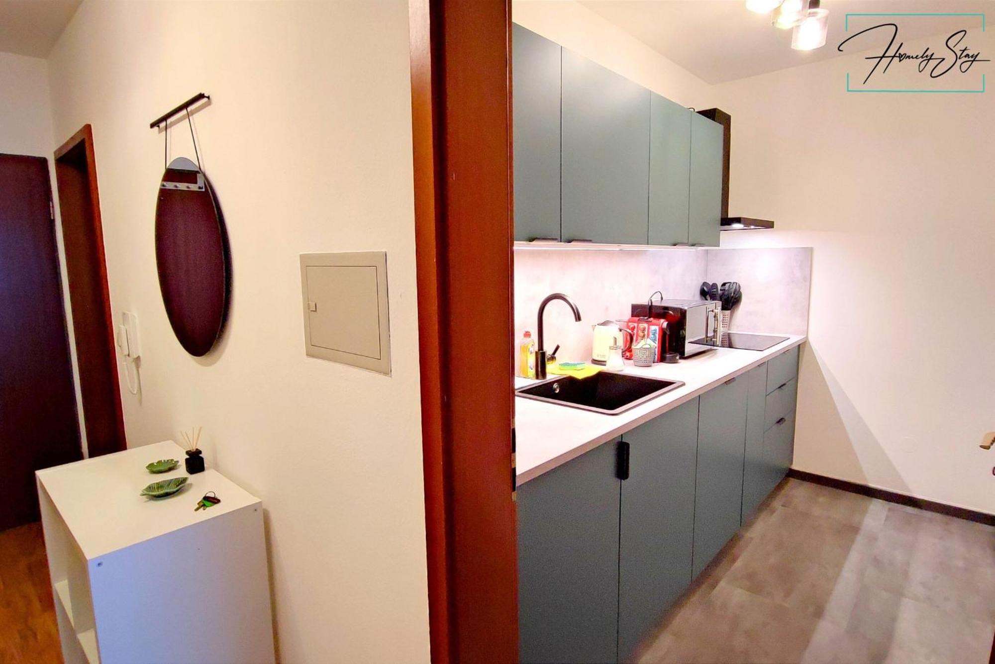 Homely Stay Serenity Greens - Stylisch Studio-Apartment With Kitchen - 10 Min To Central Station, Pet Friendly München Eksteriør billede